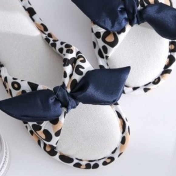 Women Stylish Bow-knot Animal Print Slippers - Picture 4 of 6